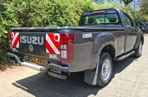 Isuzu D-MAX 2021 Gray