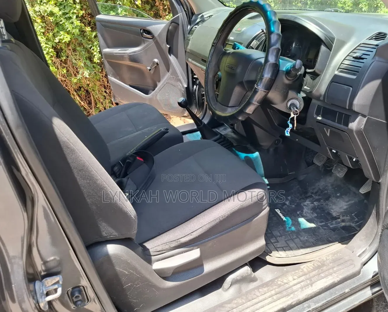 Isuzu D-MAX 2021 Gray
