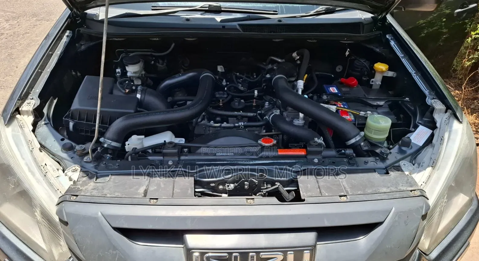 Isuzu D-MAX 2021 Gray
