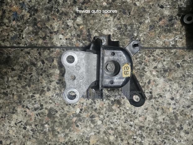 Toyota Fielder 162 , 2zr Engine Mounting - thumbnail 2