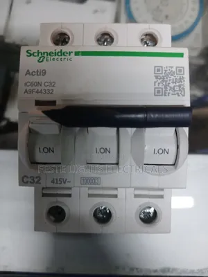 Schneider MCB