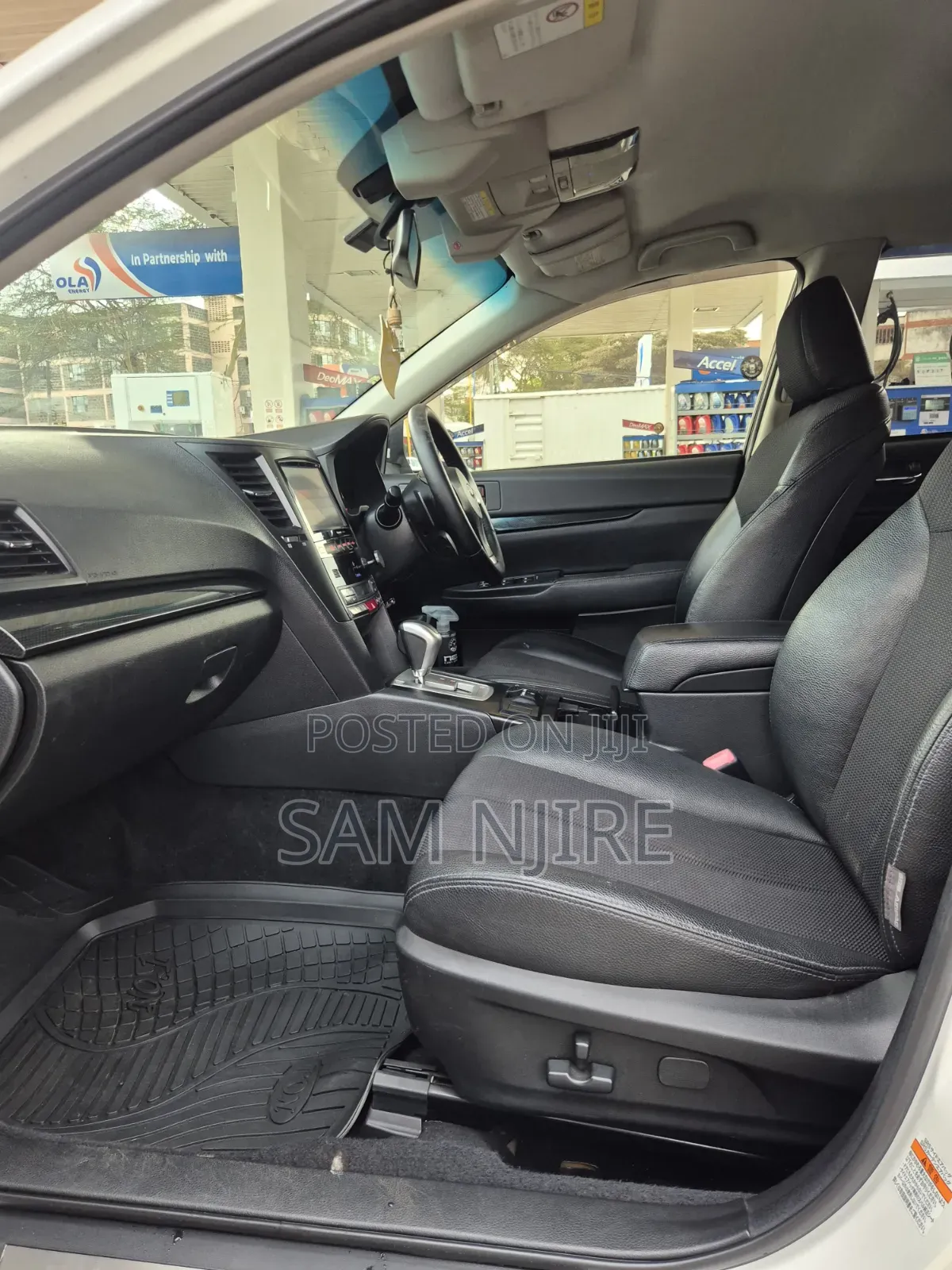 Subaru Legacy 2013 White