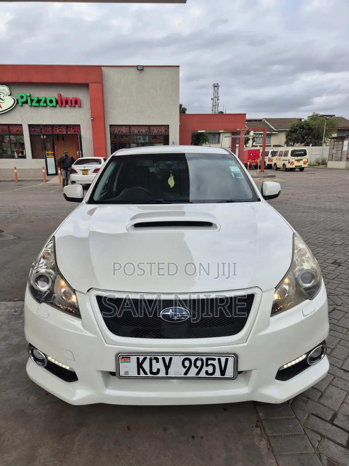 Subaru Legacy 2013 White