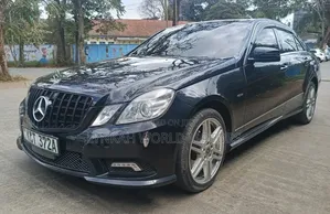 Mercedes-Benz E250 2012 Black