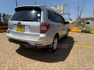 Subaru Forester 2011 Silver