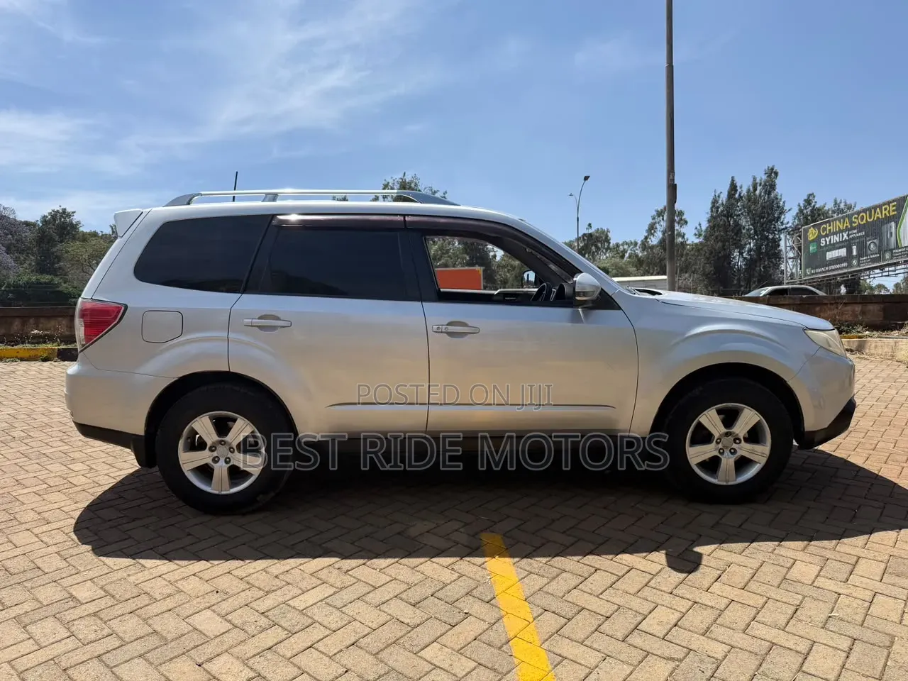 Subaru Forester 2011 Silver