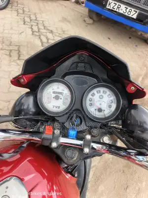 TVS HLX Plus ES 2022 Red