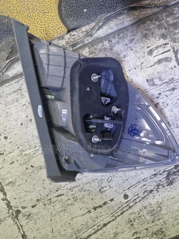 Honda Fit Hybrid Taillight - thumbnail 2