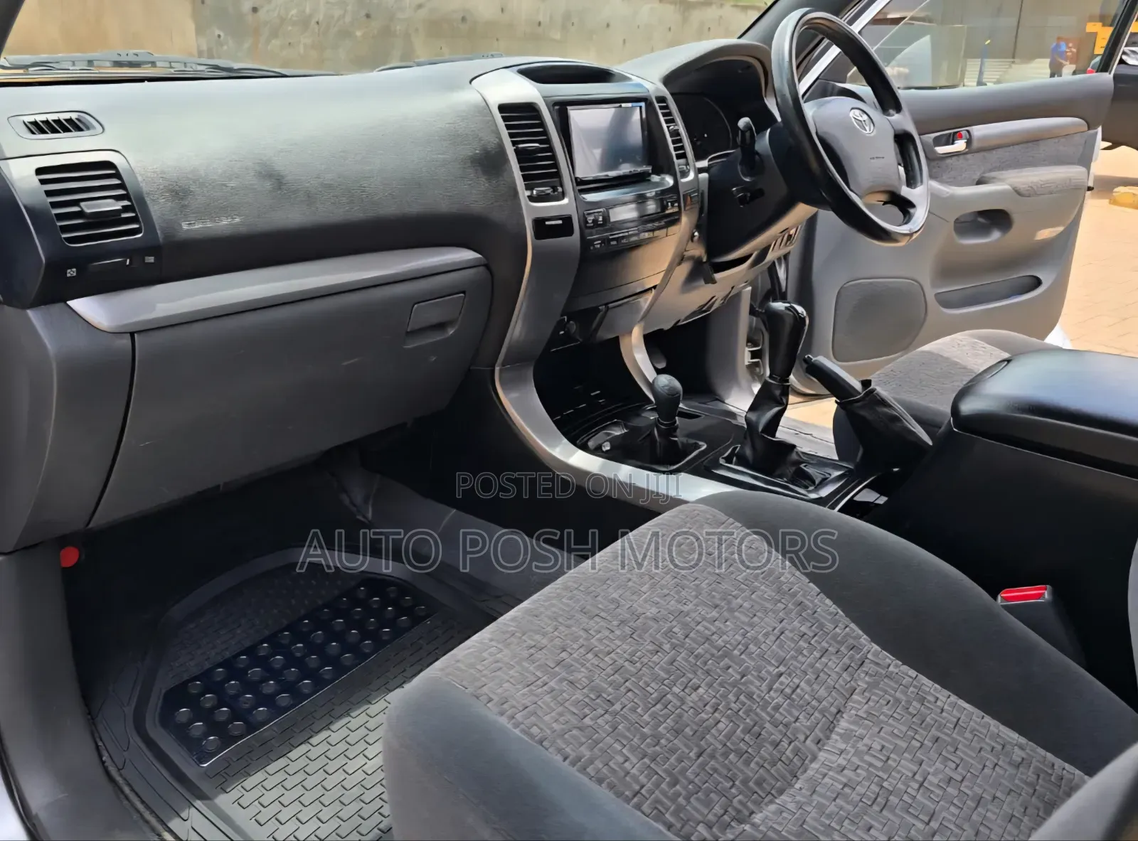 Toyota Land Cruiser Prado 2004 Silver