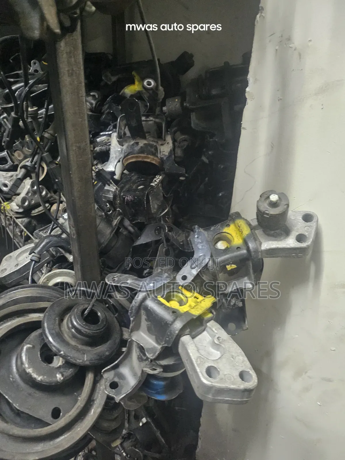 Premio 240 Engine Mounting