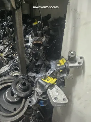 Premio 240 Engine Mounting