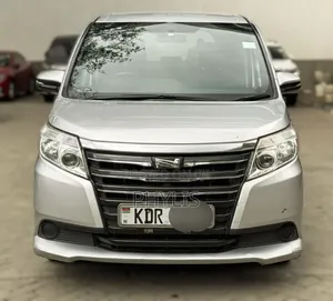 Toyota Noah 2017 Silver