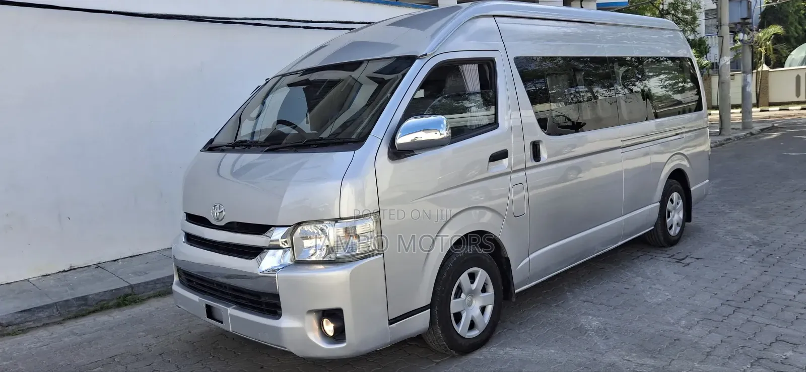 Toyota HiAce 2020