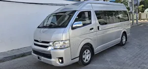 Toyota HiAce 2020