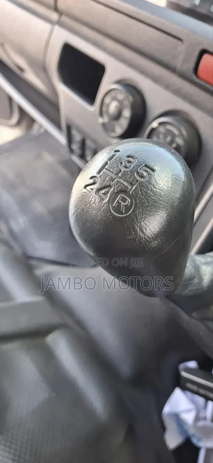 Toyota HiAce 2020