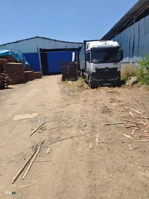 Trailers Transport Services.Nairobi CBD.28-30 Tonnes