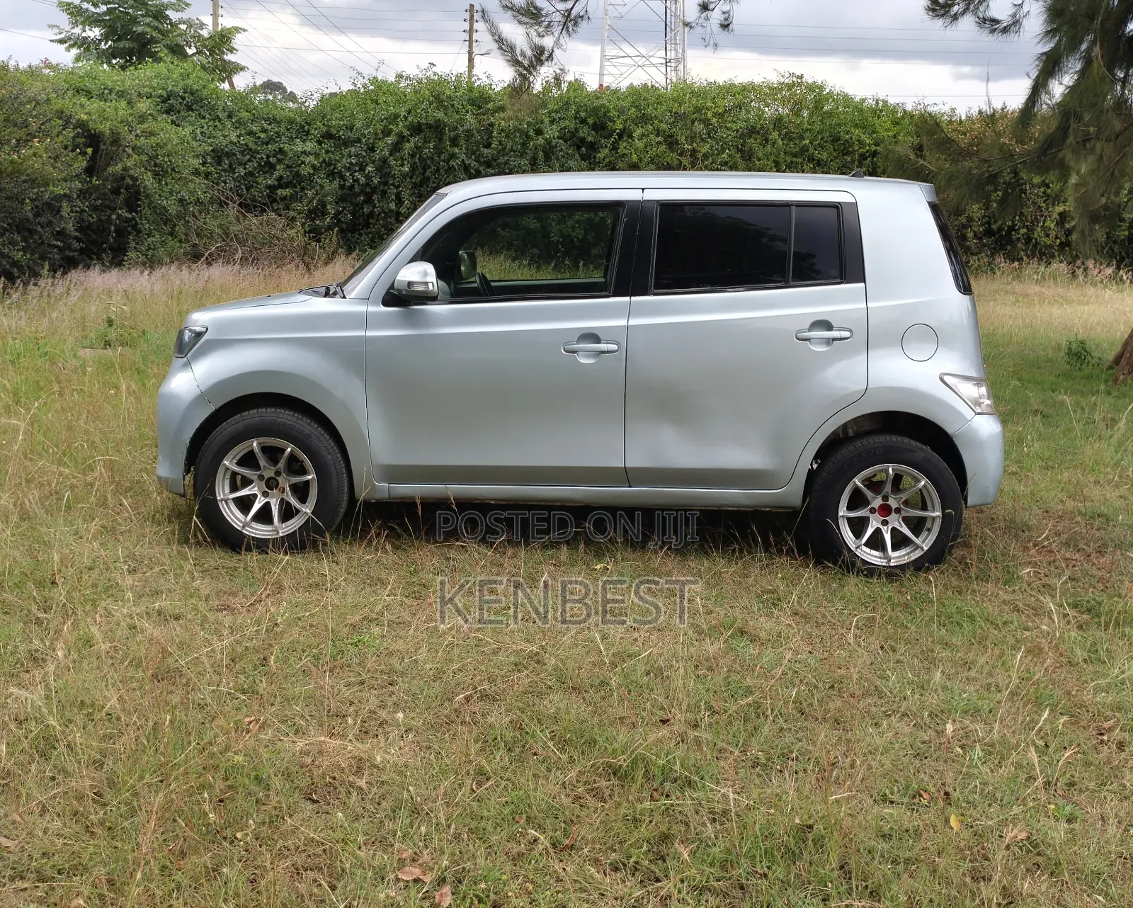 Toyota bB 2013 Silver
