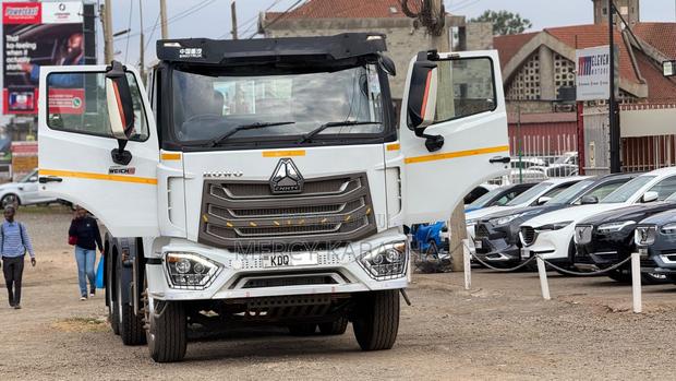 Sinotruck Howo Prime Mover Nx 371hp