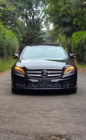 Mercedes-Benz E200 2019 Black