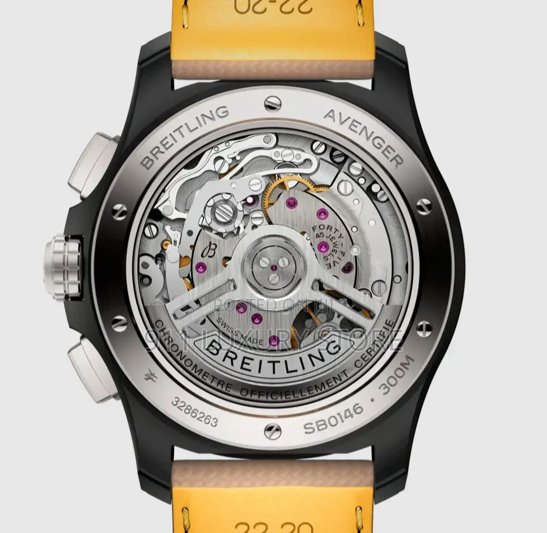 Breitling Avenger Chronograph