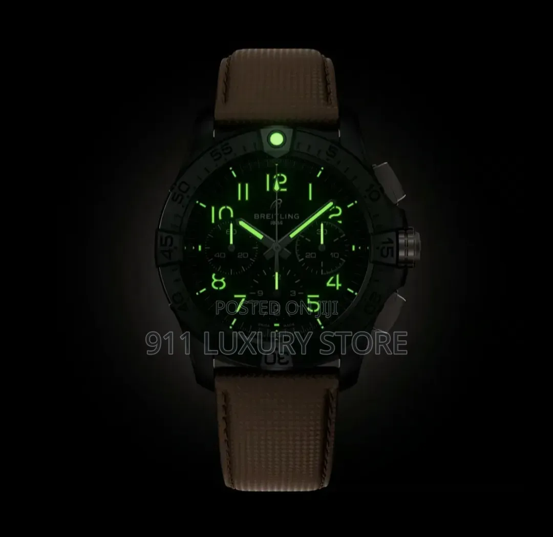 Breitling Avenger Chronograph
