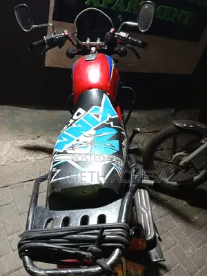 Bajaj Boxer 125 2021 Red