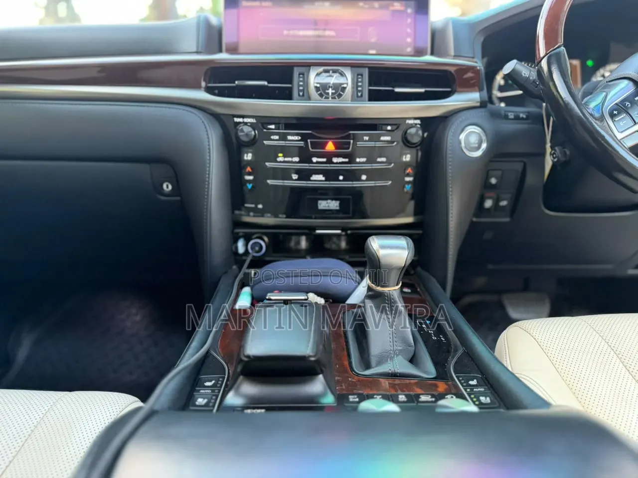 Lexus LX 2016 White