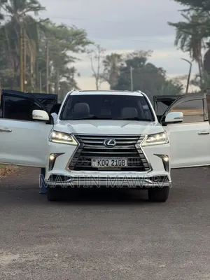 Lexus LX 2016 White