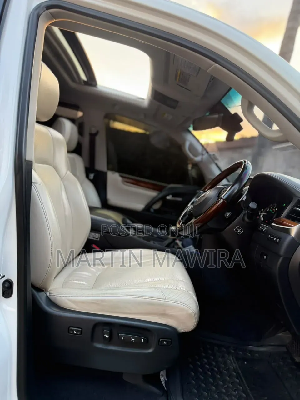 Lexus LX 2016 White