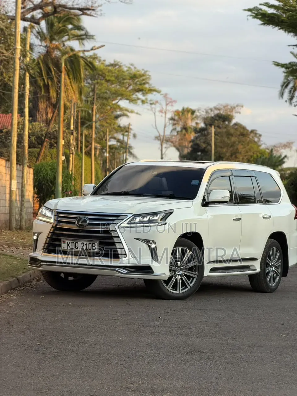 Lexus LX 2016 White