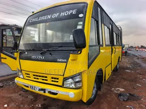 Isuzu Std 4240 2014 Yellow