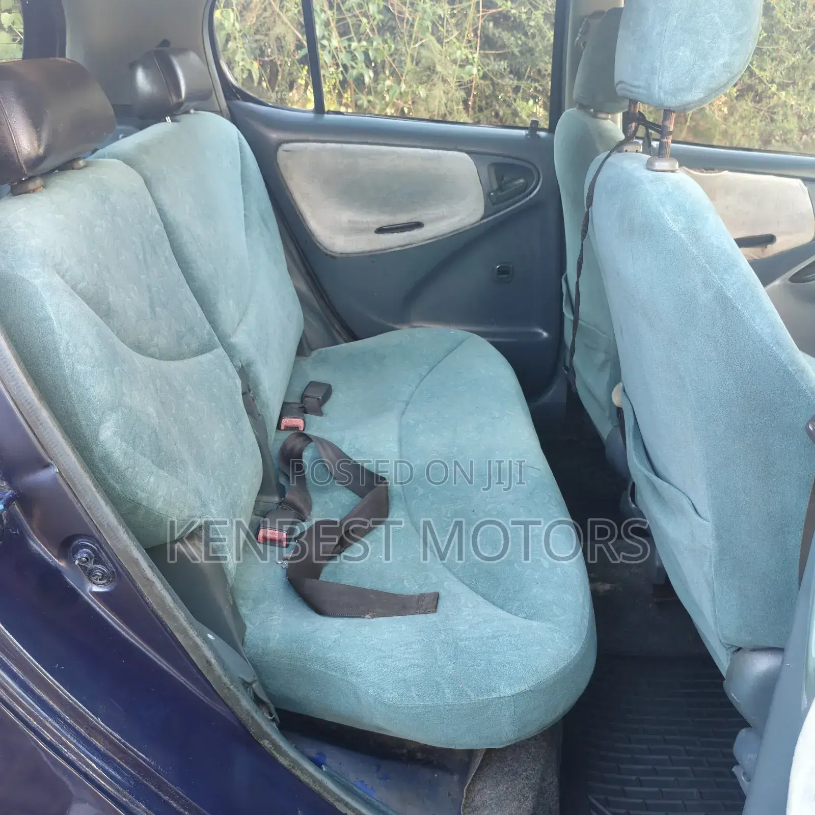 Toyota Vitz 2002 Blue