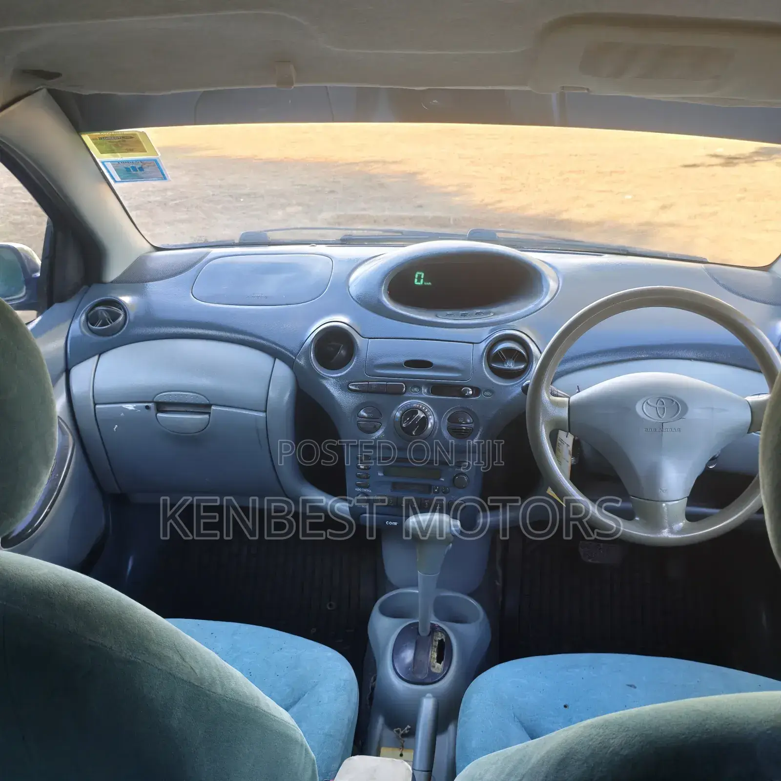 Toyota Vitz 2002 Blue