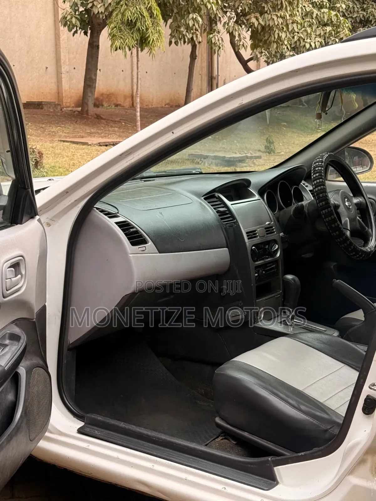 Nissan Wingroad 2005 White