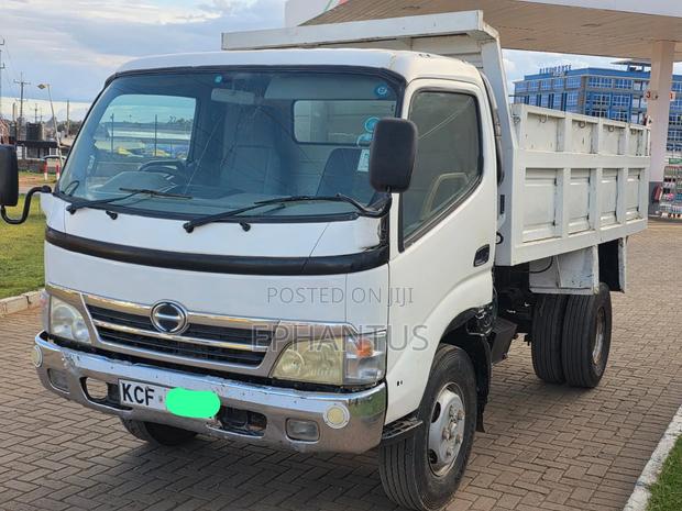 Hino 300 Tipper - thumbnail 18