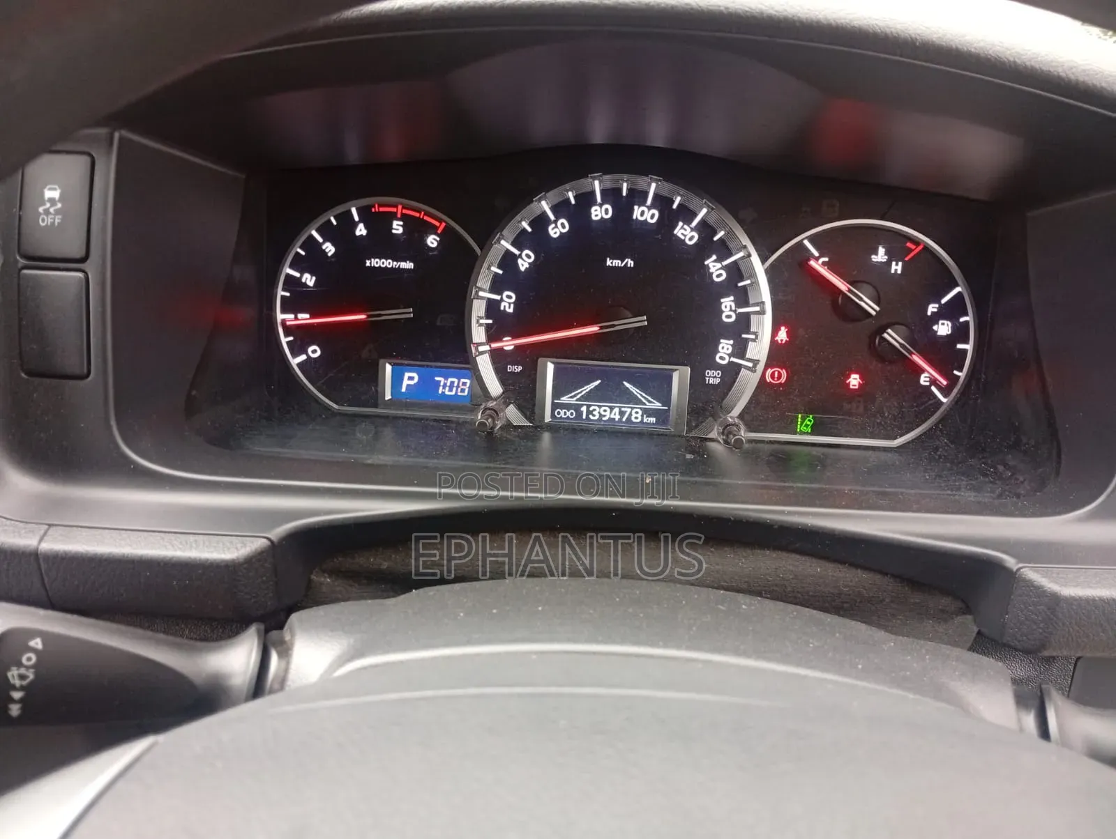 Toyota HiAce 2019 White