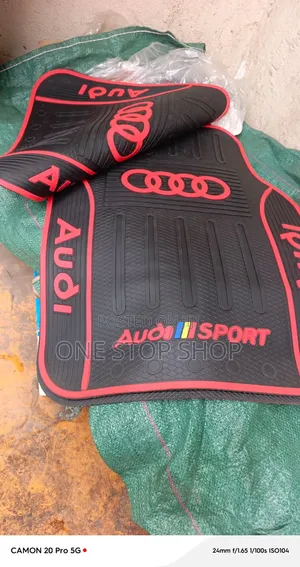 5pc Audi Rubber Floor Mats With Audi Four Rings Logo
