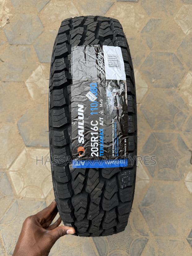 205R16C Sailun Tyre - main view