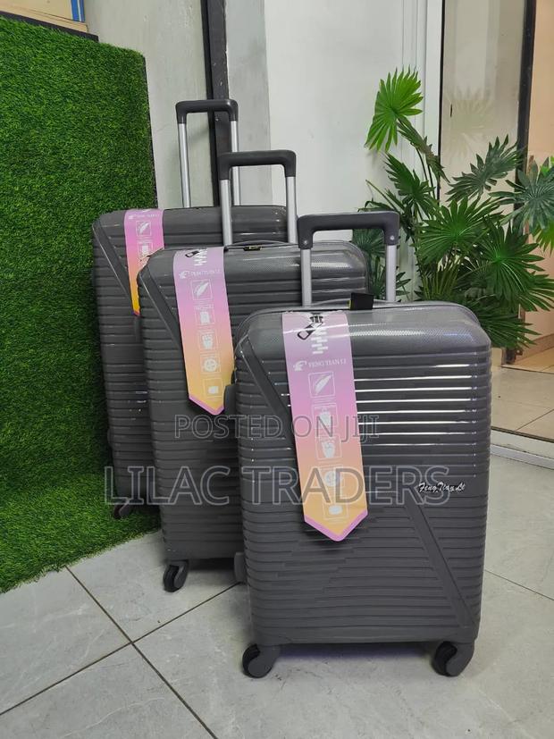 *Unbreakable Rubber 3 PCS Suitcase* Bre - main view