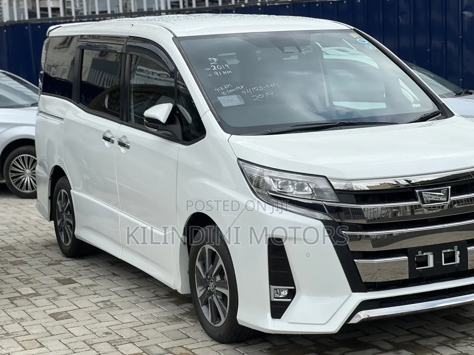 Toyota Noah 2019