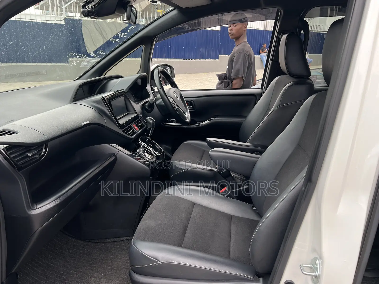 Toyota Noah 2019