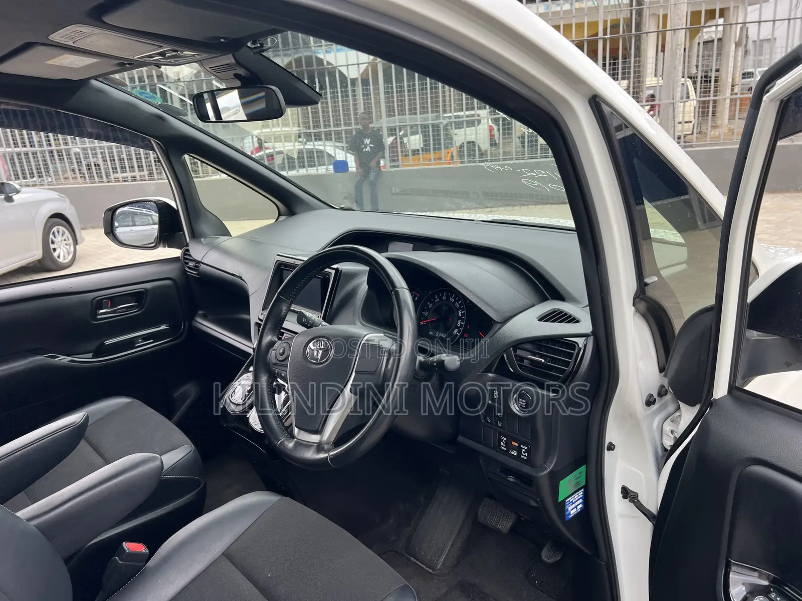Toyota Noah 2019