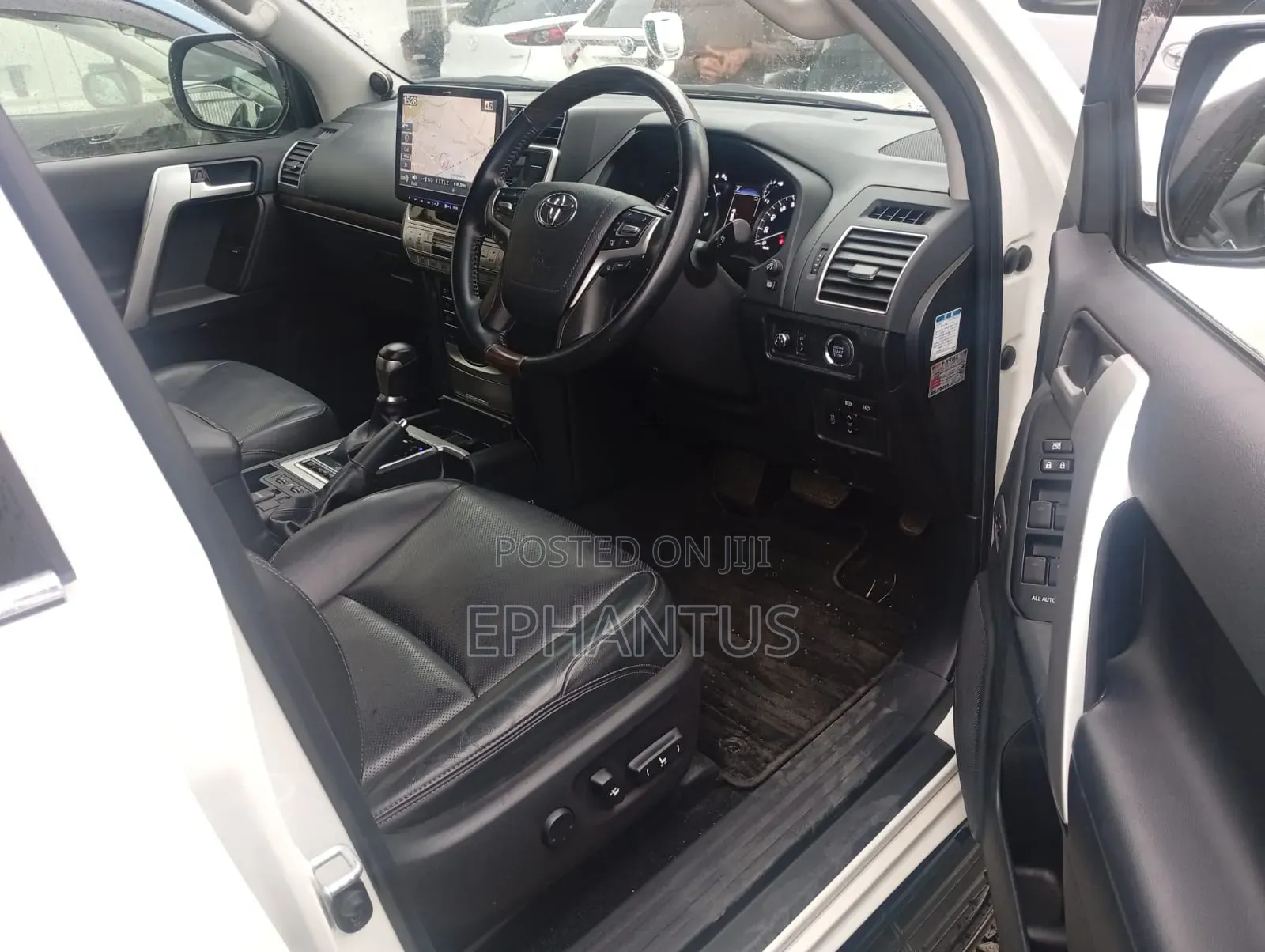 Toyota Land Cruiser Prado 2.8 2019 White