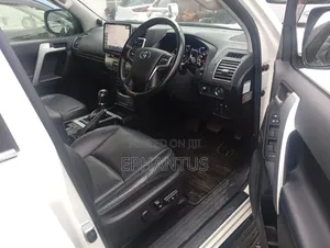 Toyota Land Cruiser Prado 2.8 2019 White