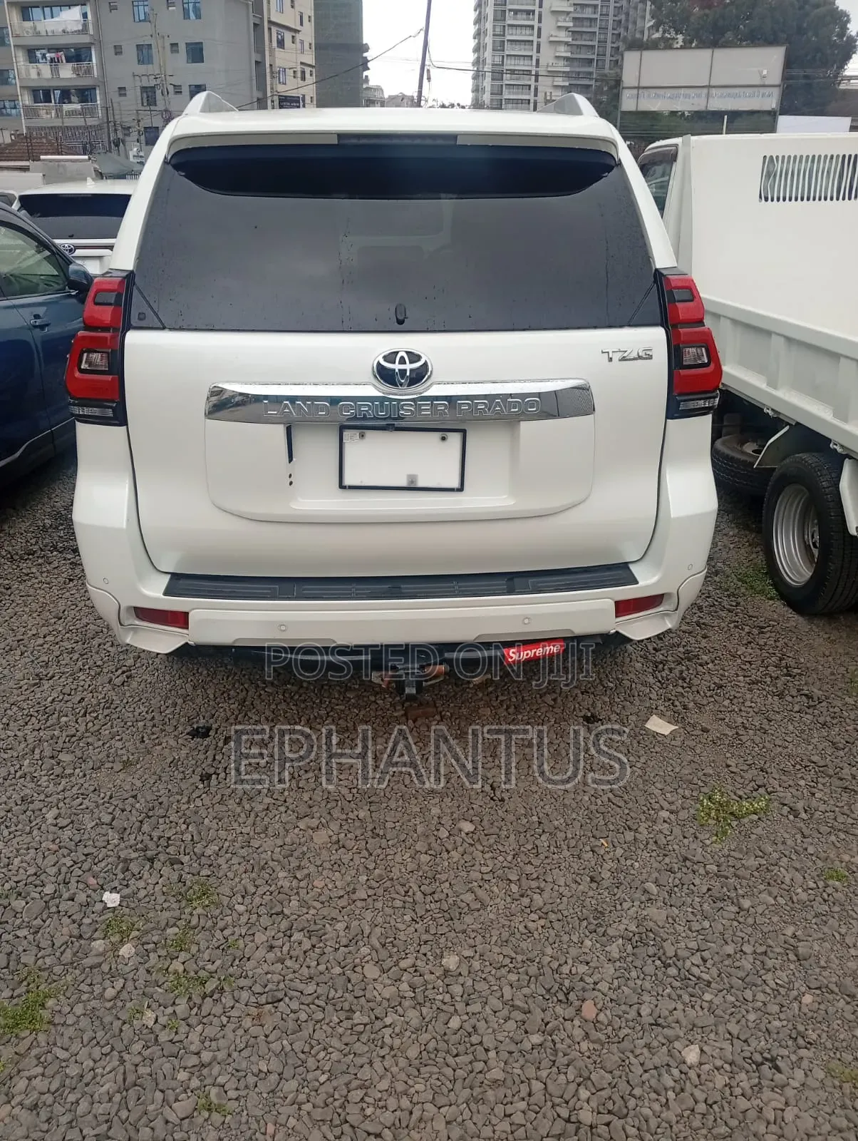 Toyota Land Cruiser Prado 2.8 2019 White