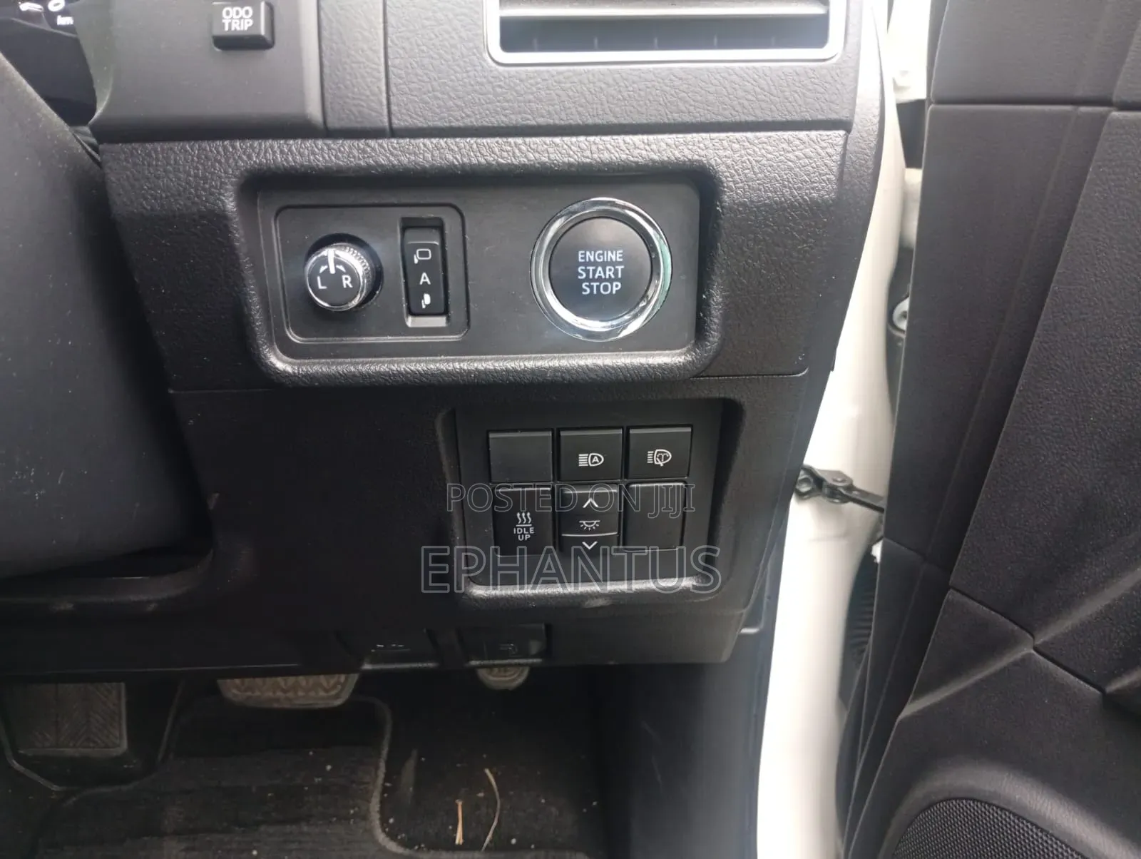 Toyota Land Cruiser Prado 2.8 2019 White