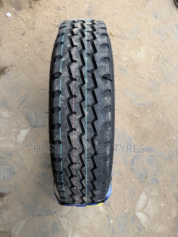 700R16 Triangle Tyre - thumbnail 2