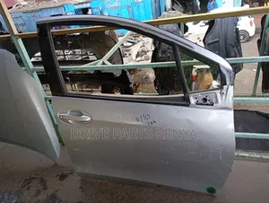 Vitz Juwella Door Front Right