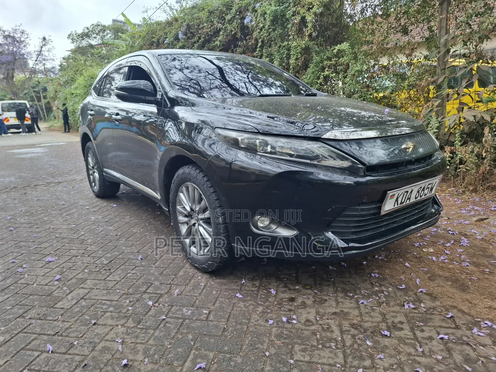 Toyota Harrier 2.0 2014 Black