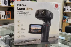 Insta360 Luna Ultra 8K Dual-Lens Gimbal Video Camera